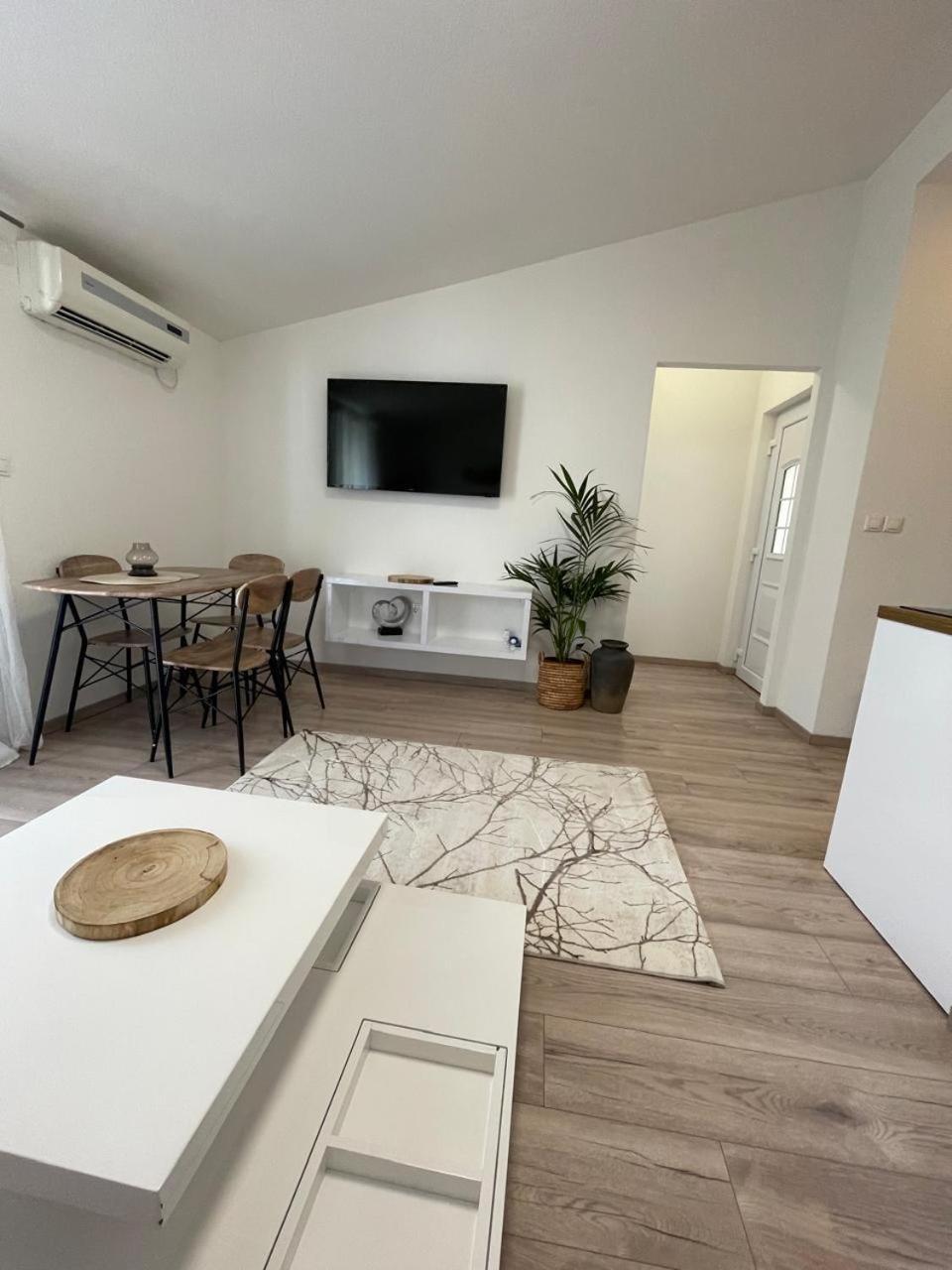 Apartman Suzana Sindija Бибинье Экстерьер фото